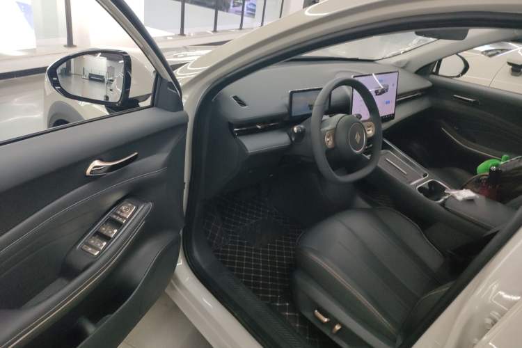 Used Baojun Yunhai 2025 Model 500km Pure Electric Travel Edition