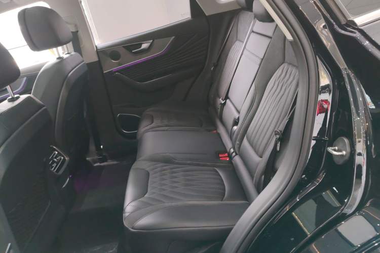 Used Hongqi HS5 2023 2.0T Qixiang Pro Edition
