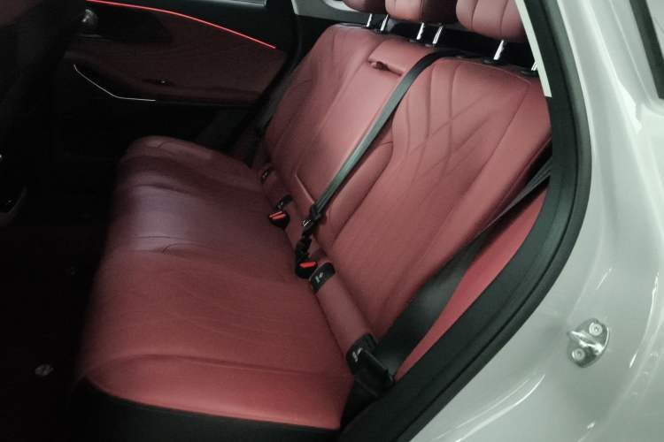 Used EXEED Stellar 2023 400T Two-Wheel Drive Comfort Edition