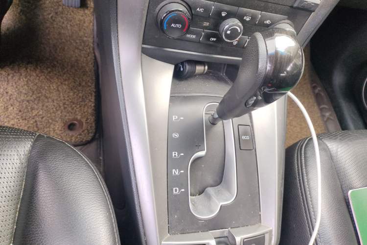 Used Chevrolet Captiva 2014 2.4L 4x4 Flagship Edition 7 Seats
