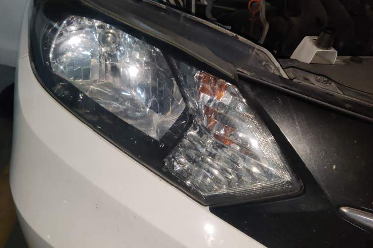 Used Honda Vezel 2015 1.5L CVT two-wheel drive Comfort trim
