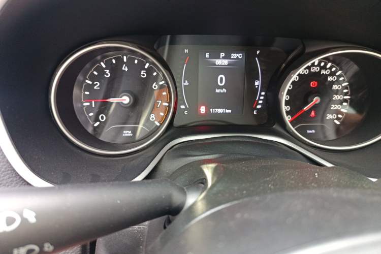 Used Jeep Compass 2017 200T Automatic Enjoyment Version Odometer Close Up