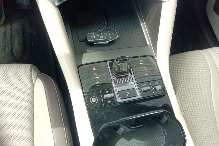 Used BYD Song PLUS New Energy 2025 DM-i 112KM Prestige Model
