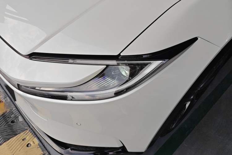 Used Toyota bZ5 2025 Model 550 PRO