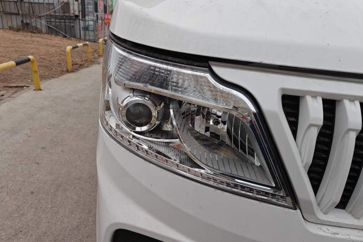 Used Chana Ruixing M60 2023 1.5L GDI Comfort-Class Passenger Vehicle 6/7 Seats