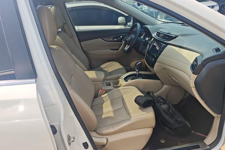 Used Nissan X-Trail 2017 2.0L CVT Comfort Edition 2WD
