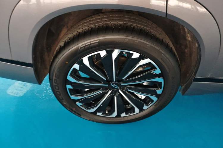 Used Chery Tiggo 9 2023 2.0T Dual-Clutch Two-Wheel Drive Luxury Edition 7 Seats