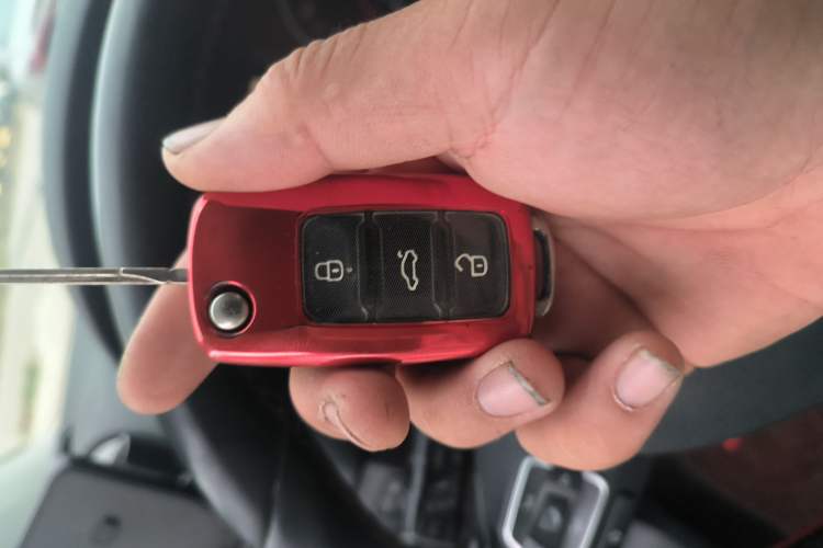 Used Volkswagen Tiguan 2015 1.8TSI Automatic Two-Wheel Drive Comfort Edition Vehicle Key