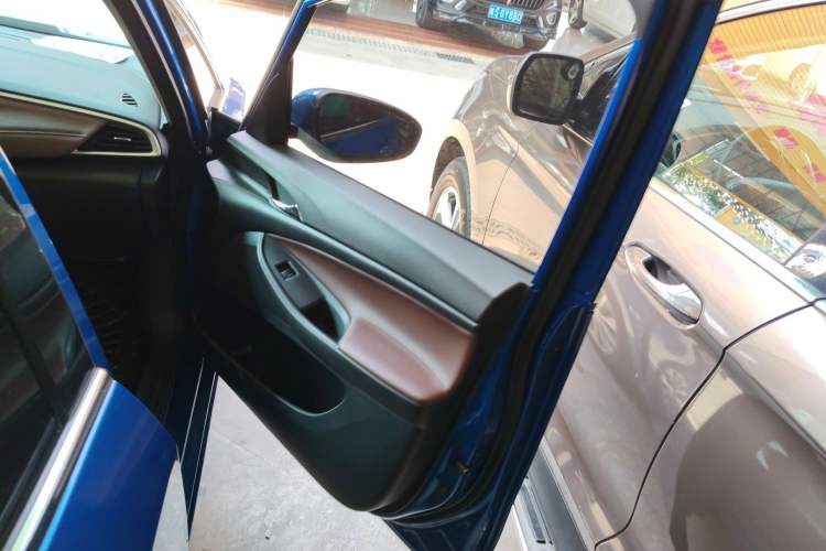 Used Buick GL6 2019 18T 6-Seater Connected Luxury Version China V Standard
