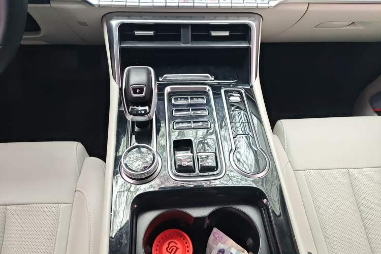 Used Foton Mars 2023 Mars 7 2.0T Diesel Automatic 2WD Long-Wheelbase Elite Model Gear Lever