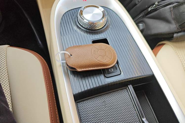 Used ORA Good Cat 2022 Morandi Edition 400km Standard Range Premium Version Lithium Iron Phosphate
