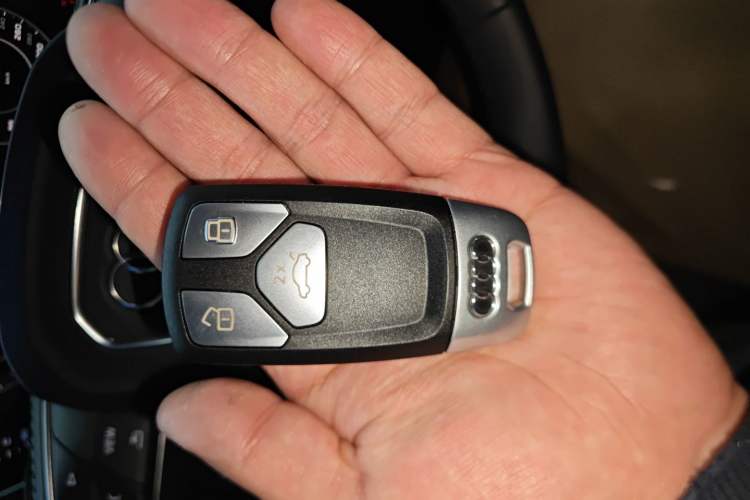 Used Audi Q5L 2020 Updated 40 TFSI Prestige Fashion Edition
