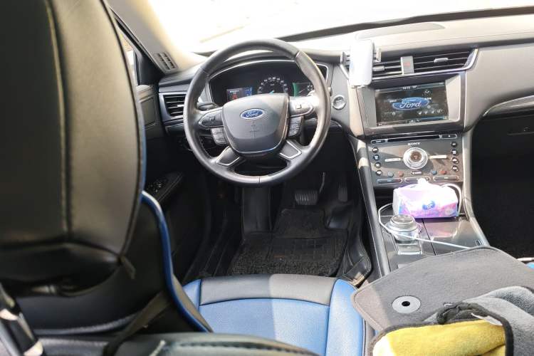 Used Ford Taurus 2015 EcoBoost 245 Luxury Model

