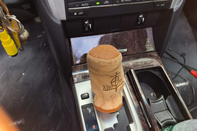 Used Toyota Camry 2015 2.0G Premier Edition Gear Lever