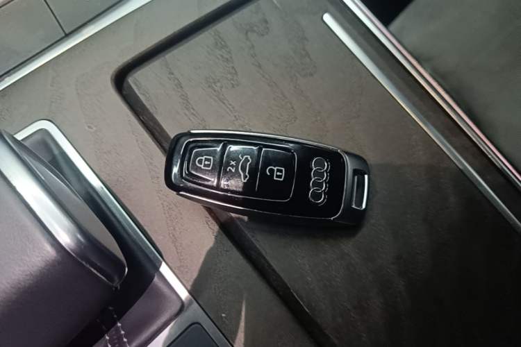 Used Audi A6L 2022 45 TFSI Prestige Dynamic Edition Vehicle Key