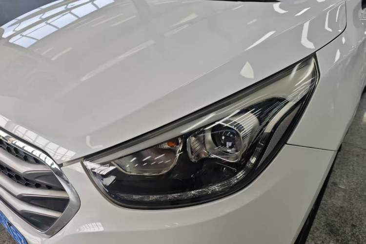 Used Hyundai ix35 2015 2.0L Automatic 2WD Smart Type China IV
