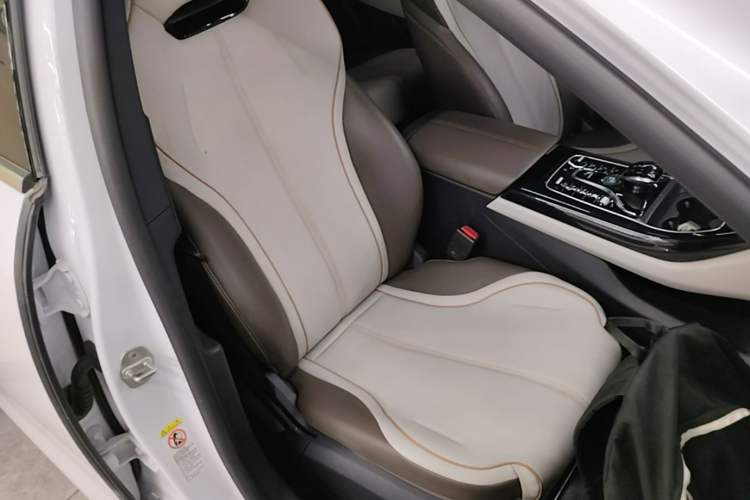 Used BYD Qin PLUS 2023 Champion Edition DM-i 120KM Leading Model
