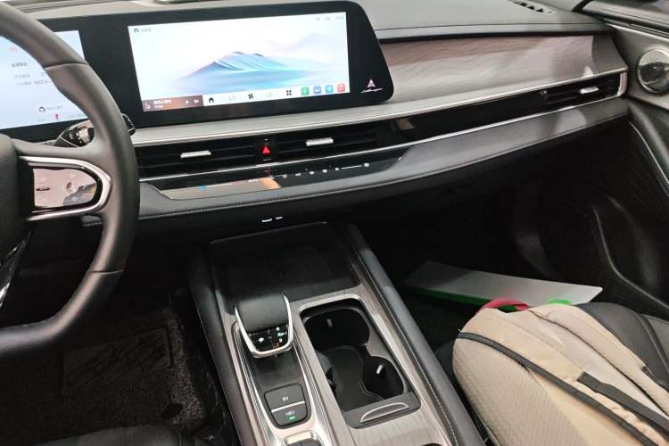 Used Chery Fengyun A8 2024 127 Chasing the Wind Edition
