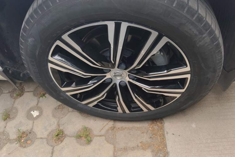 Used Volvo XC60 2022 B5 4x4 Smart Luxury Edition
