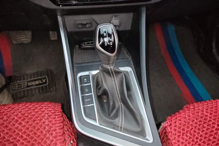 Used Geely Auto Vision X3 2019 Upgraded Model 1.5L CVT Prestige Version