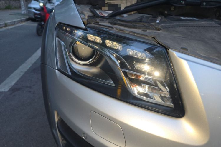 Used Audi Q5 2012 2.0TFSI Luxury Edition Right Front Headlight