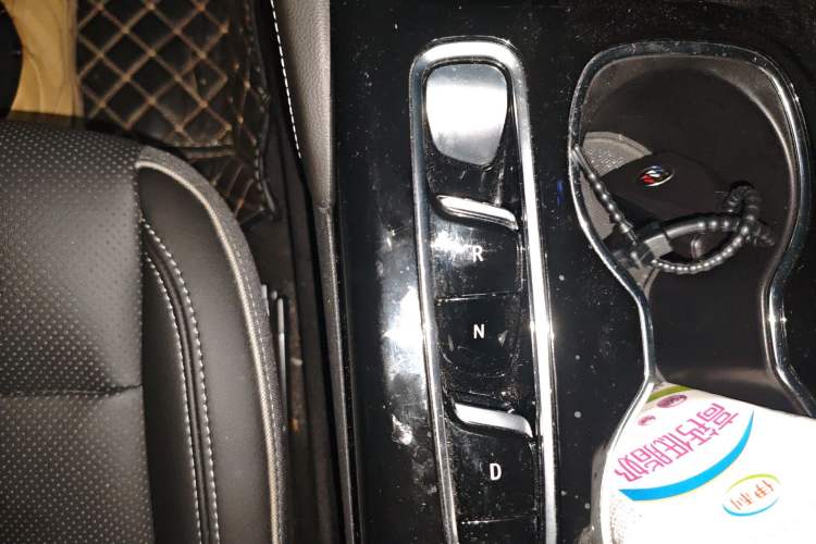 Used Buick Envision 2022 Encore S 652T Two-Wheel-Drive Luxury Model
