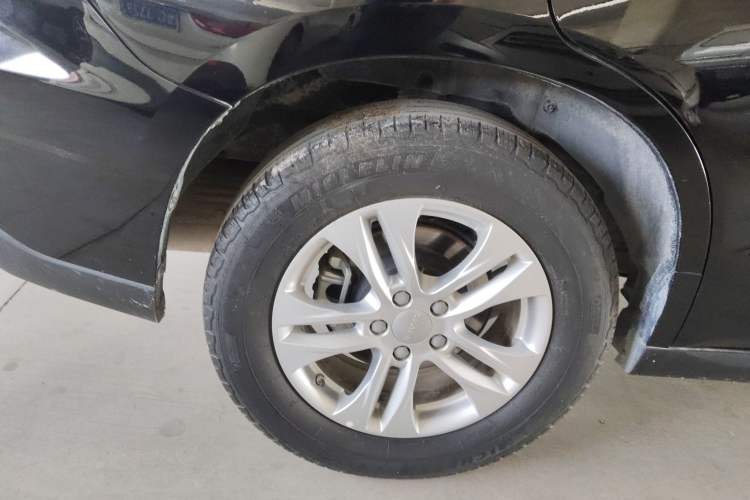 Used Haval M6 2019 1.5T Manual Two-Wheel Drive Urban Version China VI Standard Right Rear Wheel Hub