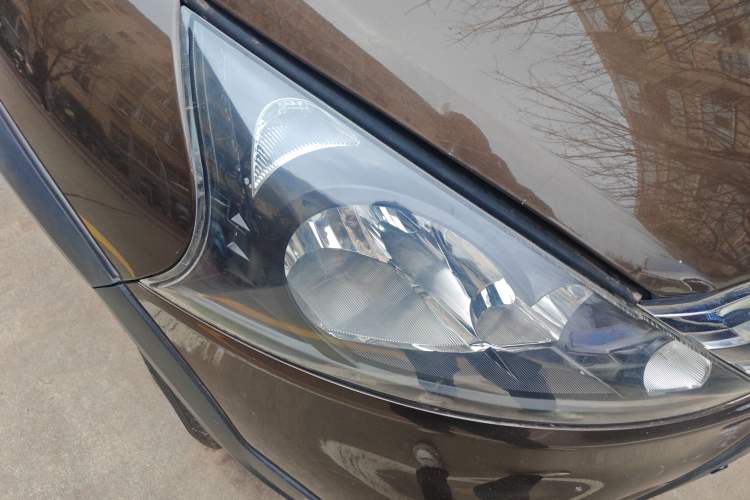 Used FORTHING Joyear SUV 2012 1.6L Luxury Model