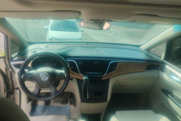 Used Buick GL8 2018 ES 28T Comfort Model China VI Standard