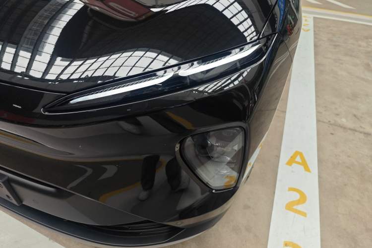 Used Nio ES8 2023 75 kWh Executive Edition Left Front Headlight