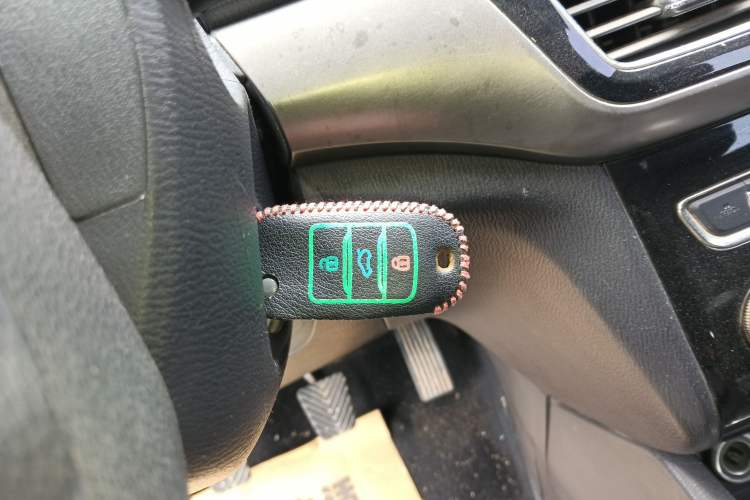 Used CHANGAN KAICHENG Oushang A600 2016 1.5L Manual Luxury 7-Seater Vehicle Key