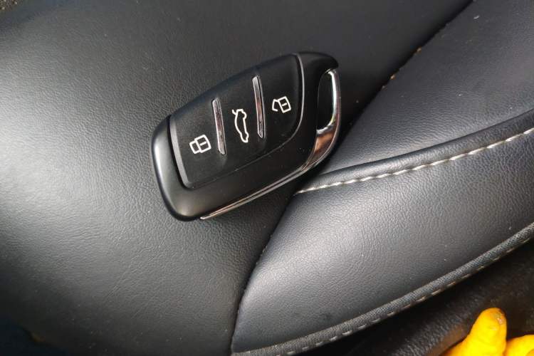 Used Roewe i5 2019 1.5L Manual 4G Connectable Langhao Edition Vehicle Key