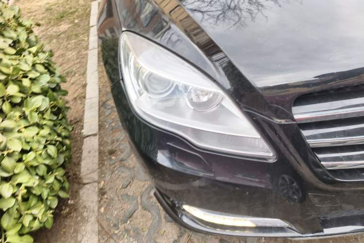 Used Mercedes-Benz R-Class 2011 R 300 L Business Model