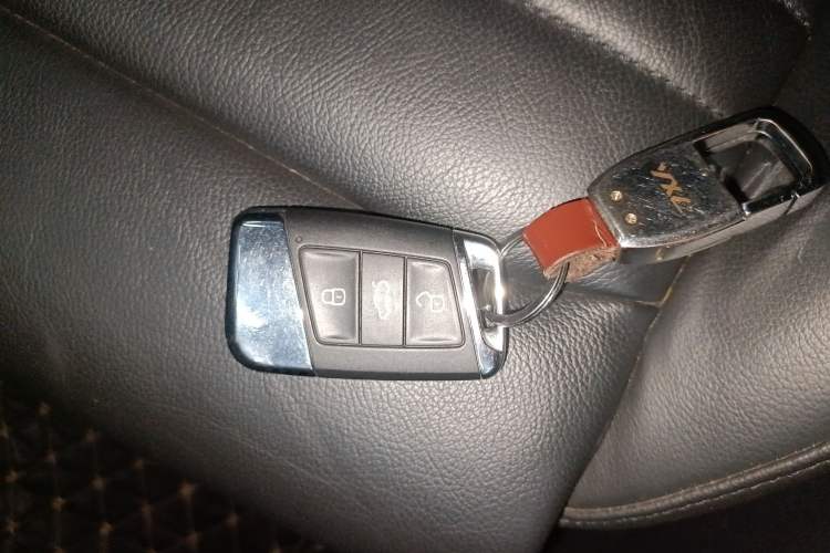 Used Volkswagen Magotan 2017 330TSI DSG Leading Model
