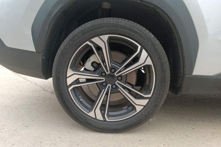 Used Geely Galaxy L7 2023 1.5T 115 km MAX