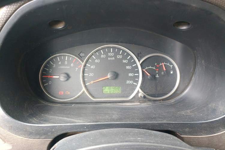 Used Wuling Rongguang V 2015 1.2L Standard Version
