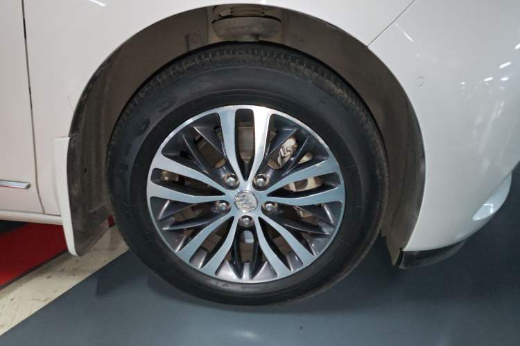 Used Buick GL8 2018 ES 28T Flagship Model China VI Standard
