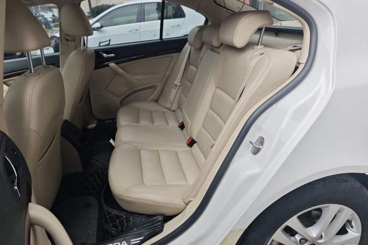 Used Skoda Octavia 2014 1.6L Automatic Yijun Edition
