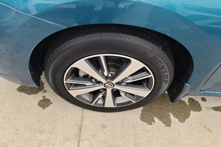 Used Nissan Lannia 2016 1.6L CVT Cool Edition Left Front Wheel Hub