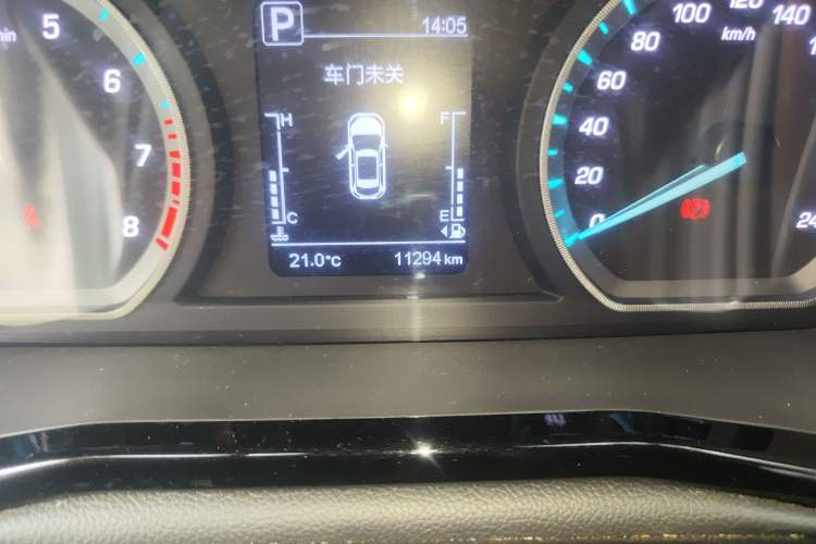 Used CHANGAN OSHAN X7 PLUS 2023 Enjoy Edition 1.5T Automatic Smart Version Odometer Close Up