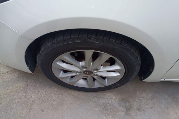 Used Kia K3 2016 1.6L Automatic with Sunroof Exterior 4