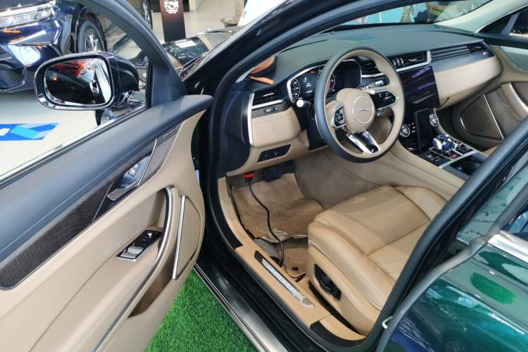 Used Jaguar XFL 2022 XFL 2.0T P250 Two-Wheel-Drive Prestige Luxury Edition