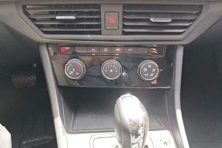 Used Volkswagen Bora 2019 Revised Version 1.5L Automatic Comfort Edition China VI Standard