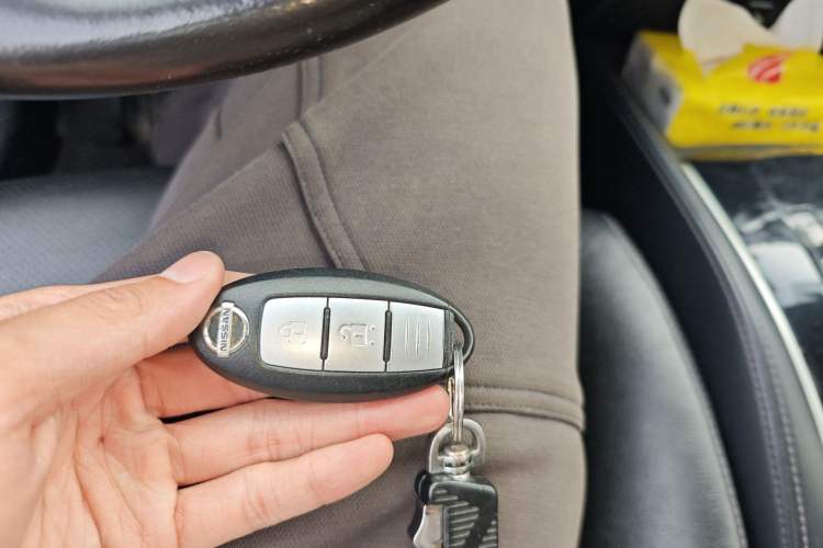 Used Nissan X-Trail 2015 2.0L CVT Comfort MAX Edition 2WD