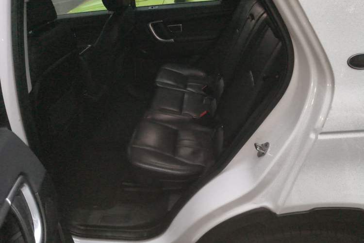 Used Land Rover Discovery Sport 2017 2.0T HSE Left Rear Seat