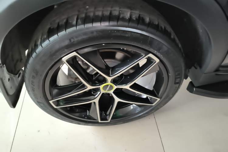 Used Roewe RX5 New Energy 2021 ePLUS National Trend Ronglin Luxury Edition Right Rear Wheel Hub