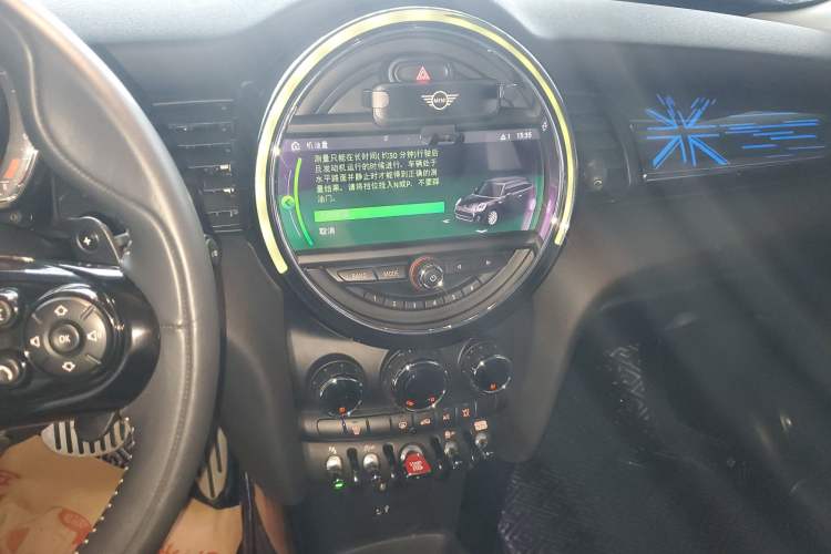 Used MINI 2019 2.0T COOPER S Artist