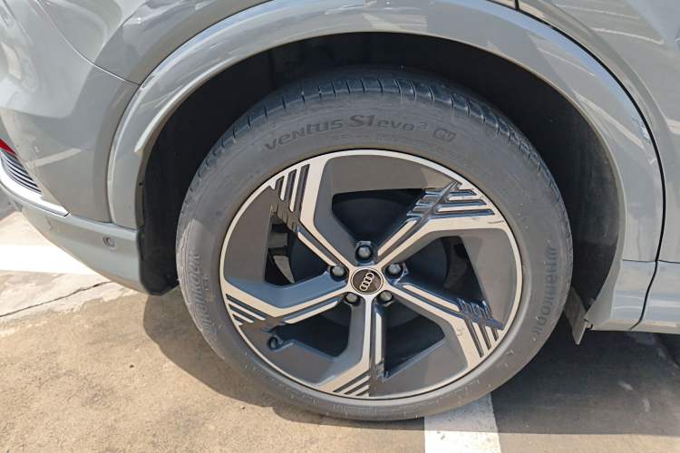 Used Audi Q4 e-tron 2023 40 e-tron Boundary Edition