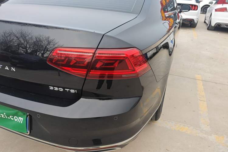 Used Volkswagen Magotan 2020 330TSI DSG Leading Model
