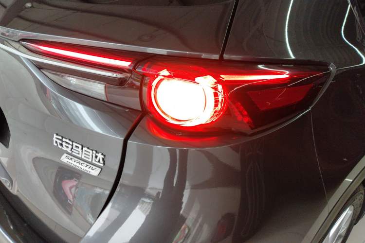 Used Mazda CX-8 2019 2.5L Two-Wheel Drive Prestige Version Exterior 3